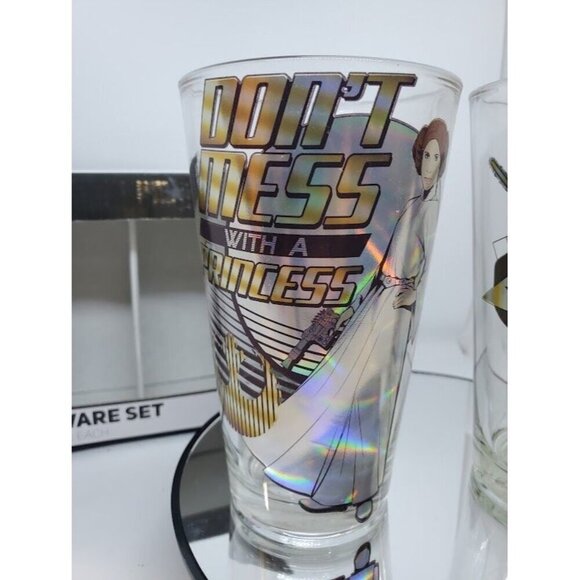 Star Wars 16 Oz Glassware Set of 2 - Darth Vader & Princess Leia - Picture 4 of 7